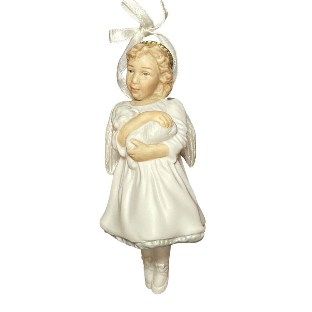 Vintage 1993 Hallmark Gentle Tidings Keepsake Collectible‎ Ornament No Stand - Picture 2 of 16
